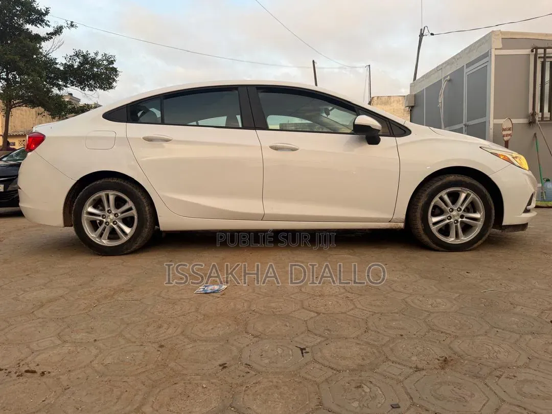 Chevrolet Cruze LS 4dr Sedan (1.5L 4cyl 6A) 2016 Blanc