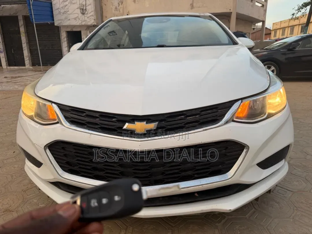Chevrolet Cruze LS 4dr Sedan (1.5L 4cyl 6A) 2016 Blanc