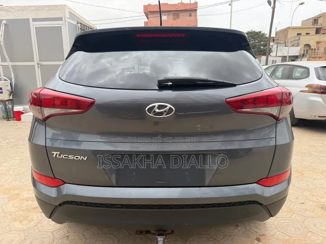 Hyundai Tucson 2017 Gris