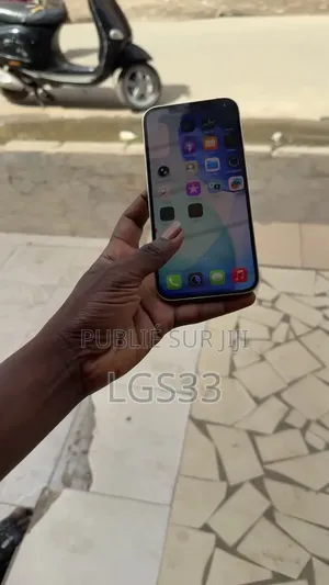 Nouveau Apple iPhone 12 128 GB Gris
