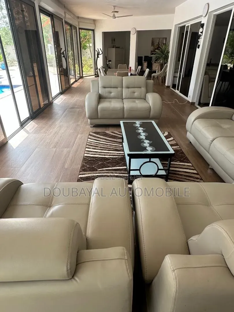 Meublé 7chbre Villa dans Saly, Thiès Sud à Vendre