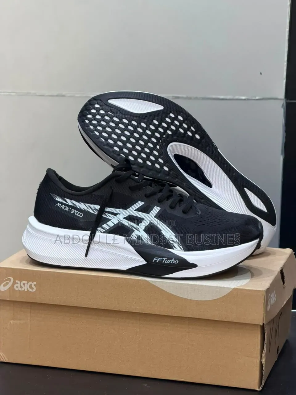 Asics Magic Speed Black Disponible