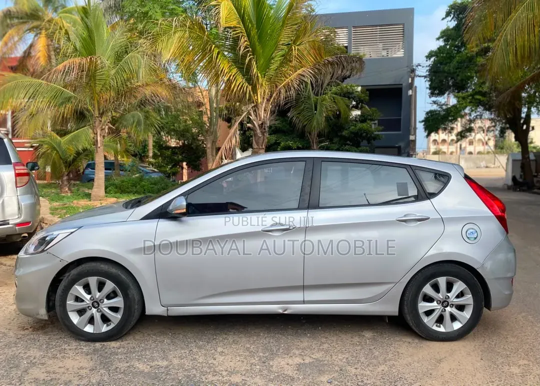 Hyundai Accent 2017 Gris