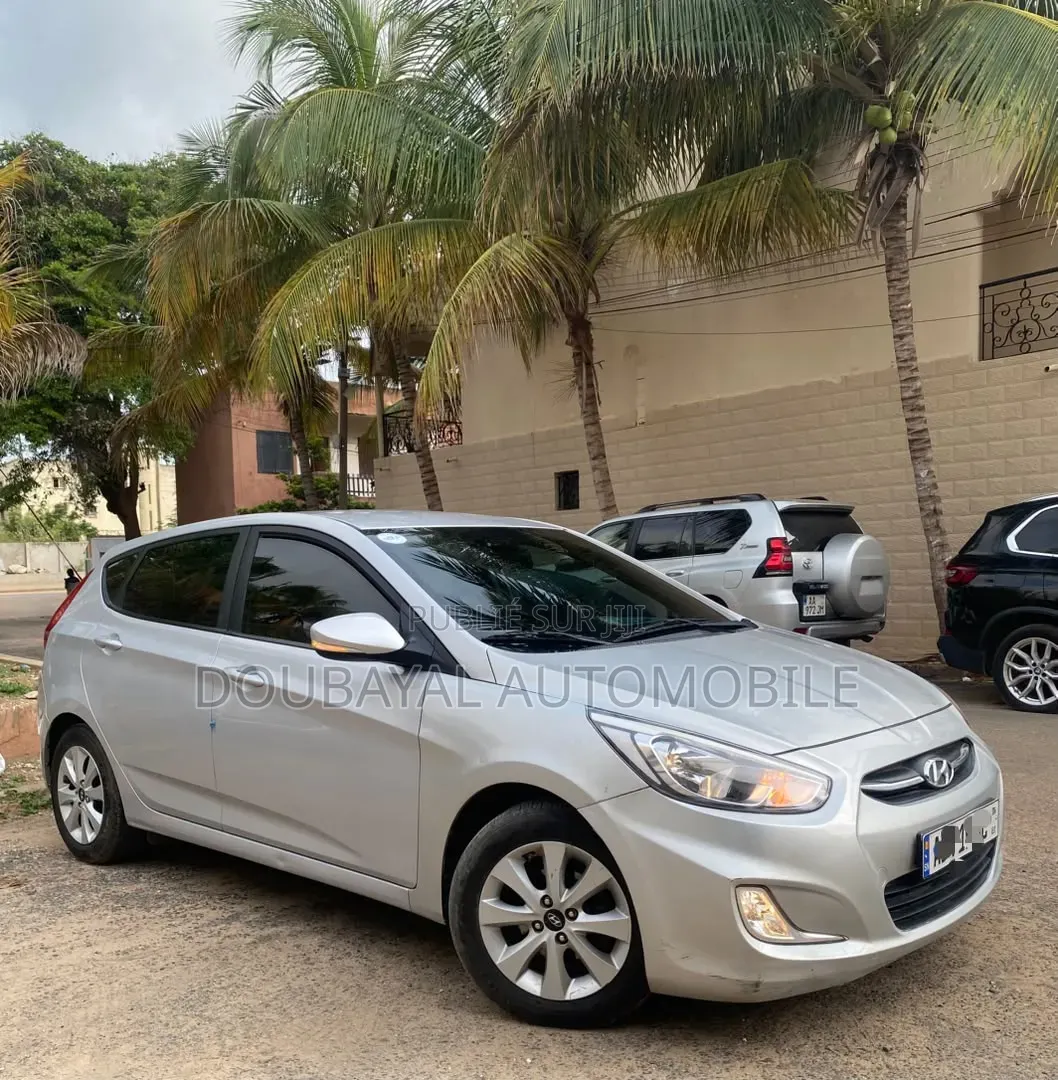 Hyundai Accent 2017 Gris