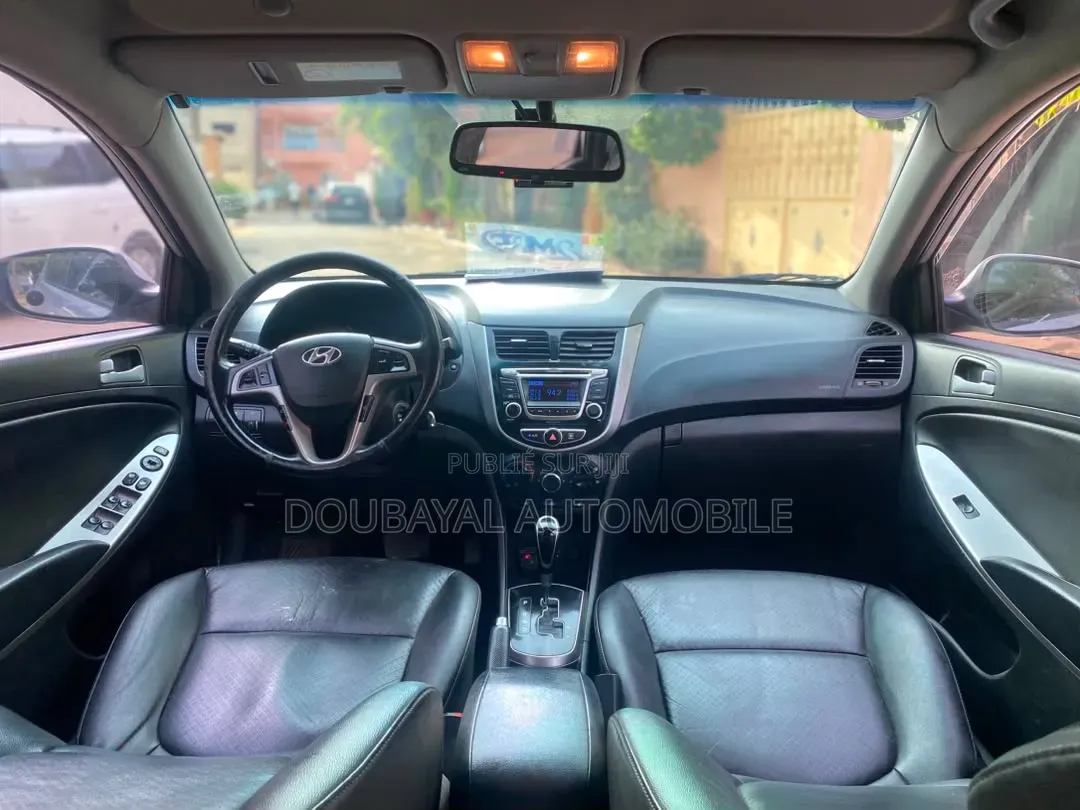 Hyundai Accent 2017 Gris