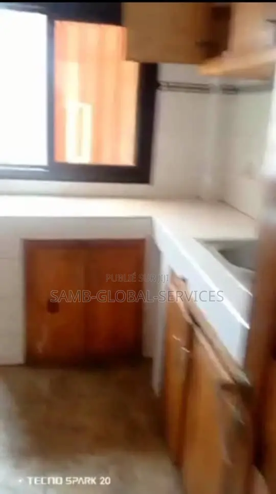3chbre Appartement dans Ngor à Louer