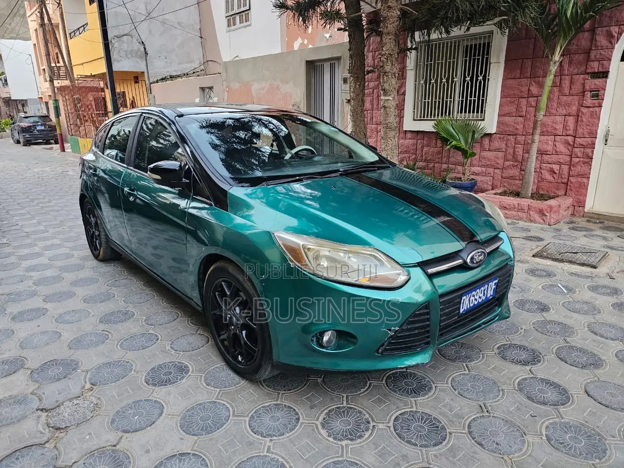 Ford Focus S Sedan FWD (2.0L 4cyl 5M) 2013 Vert