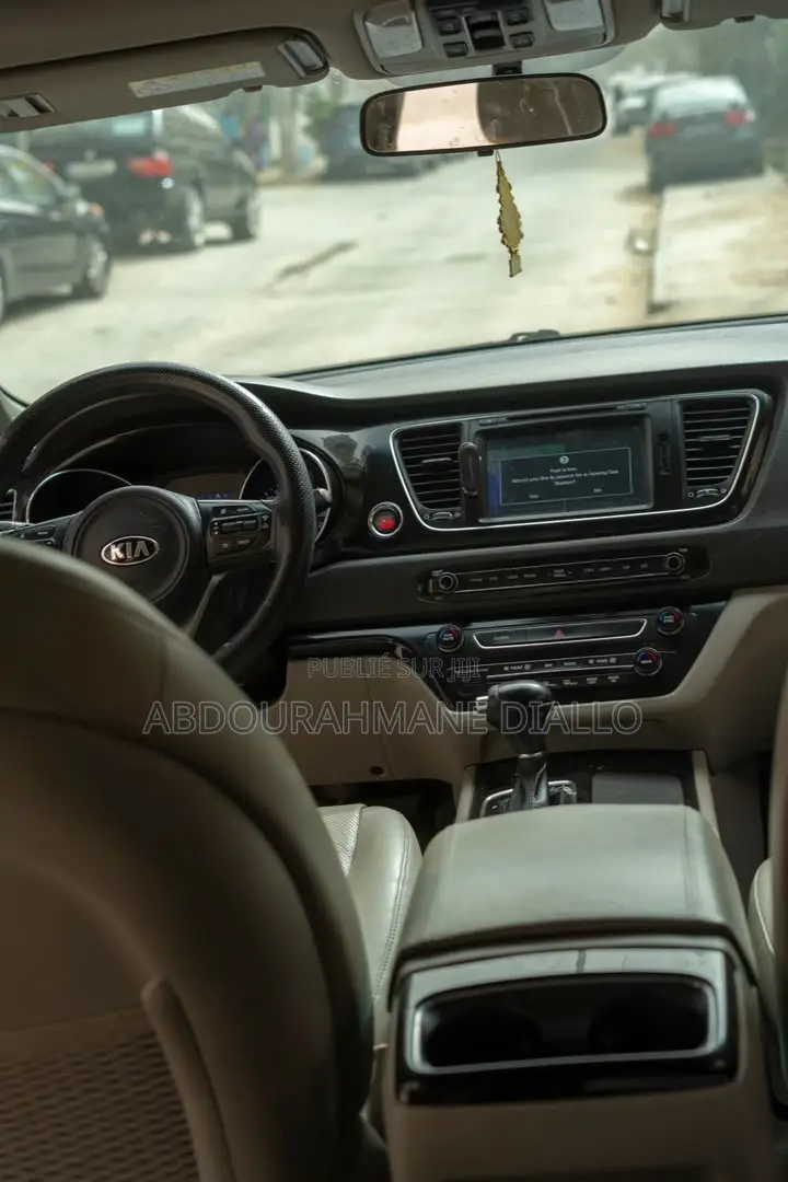 Kia Carnival 2015 Noir
