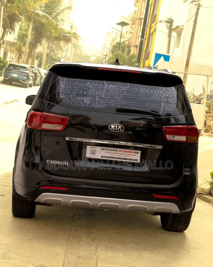 Kia Carnival 2015 Noir