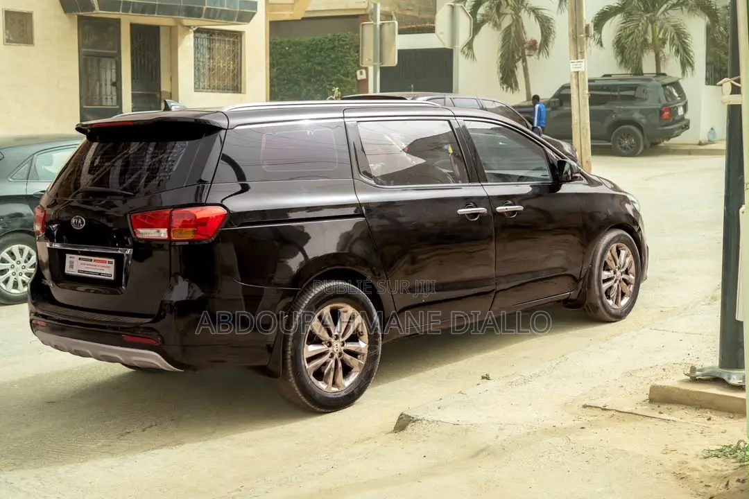 Kia Carnival 2015 Noir