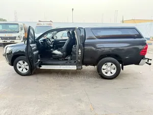 Toyota Hilux 2017 Gris