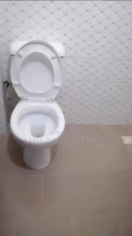 1chbre Chambre et salon dans Ouakam à Louer