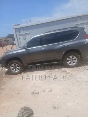 Toyota Land Cruiser Prado 2012 Gris