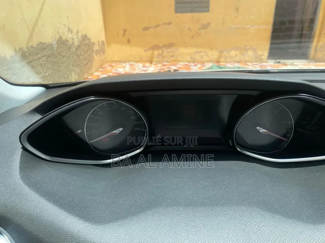 Peugeot 308 2016 Gris