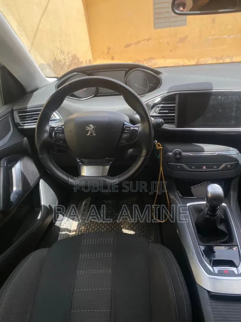 Peugeot 308 2016 Gris