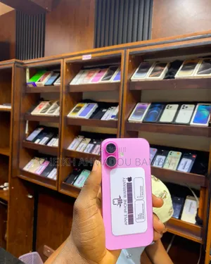 Nouveau Apple iPhone 16 Plus 128 GB Rose