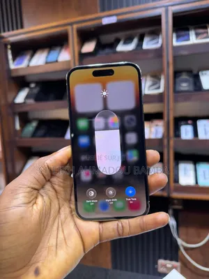 Nouveau Apple iPhone 14 Pro 256 GB Doré