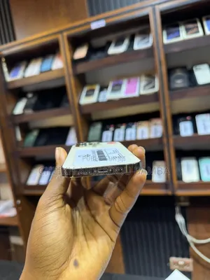 Nouveau Apple iPhone 14 Pro 256 GB Doré