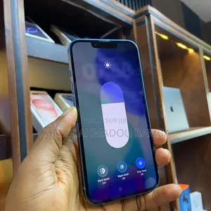 Nouveau Apple iPhone 13 128 GB Bleu