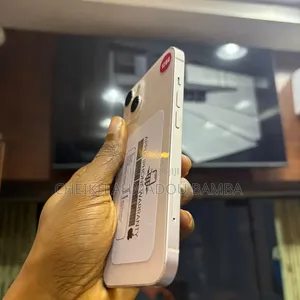 Nouveau Apple iPhone 13 128 GB Rose
