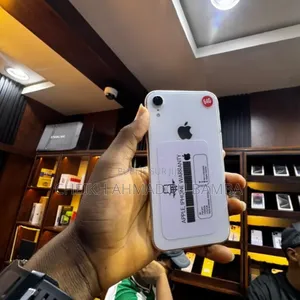Nouveau Apple iPhone XR 64 GB Autre