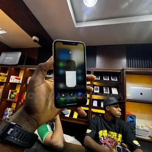 Nouveau Apple iPhone XR 64 GB Autre