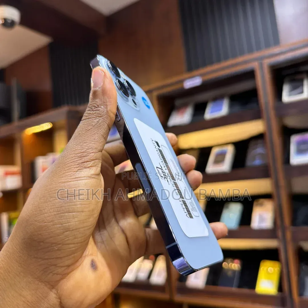 Nouveau Apple iPhone 13 Pro 128 GB Bleu