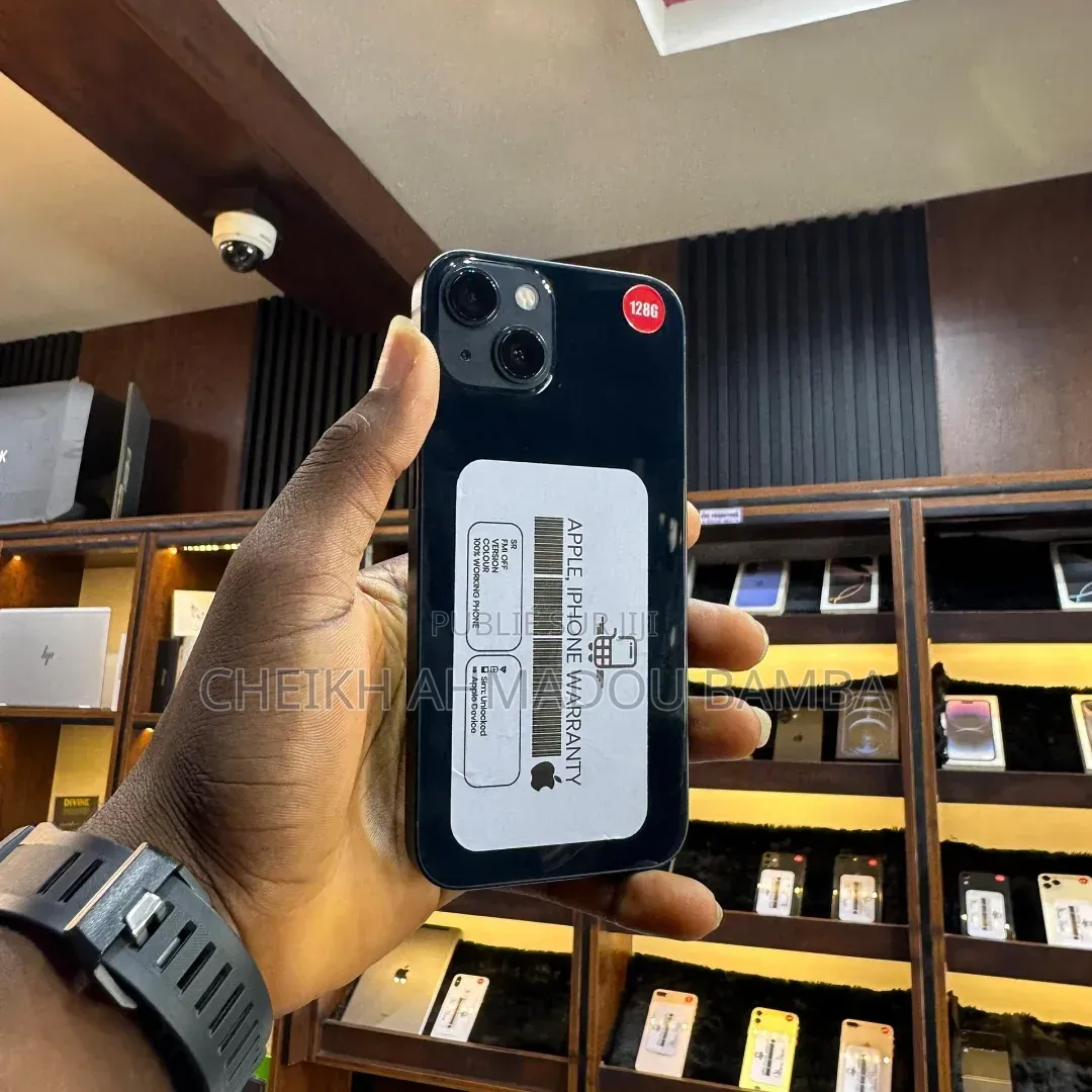 Nouveau Apple iPhone 13 128 GB Noir