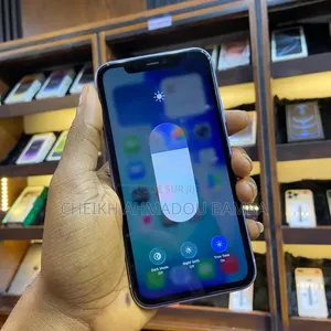 Nouveau Apple iPhone 11 128 GB Violet