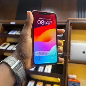 Nouveau Apple iPhone 11 64 GB Rouge