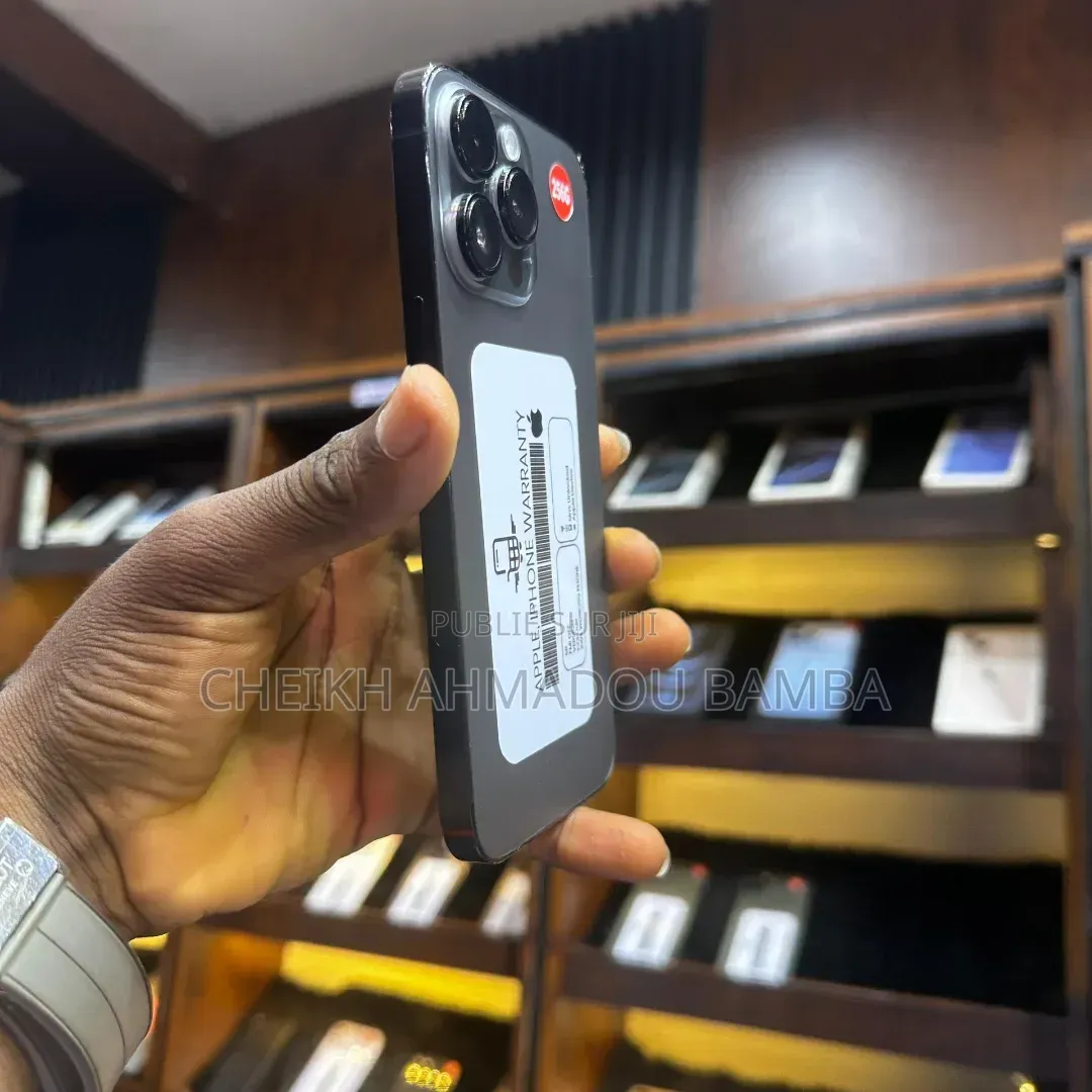 Nouveau Apple iPhone 14 Pro Max 128 GB Noir