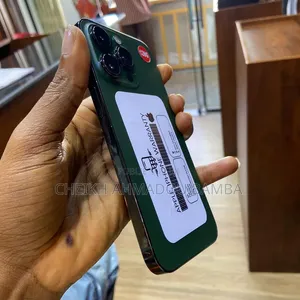 Nouveau Apple iPhone 13 Pro 128 GB Vert