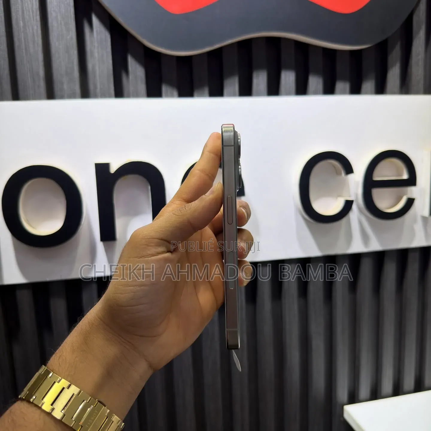 Nouveau Apple iPhone 15 Pro 128 GB Graphite
