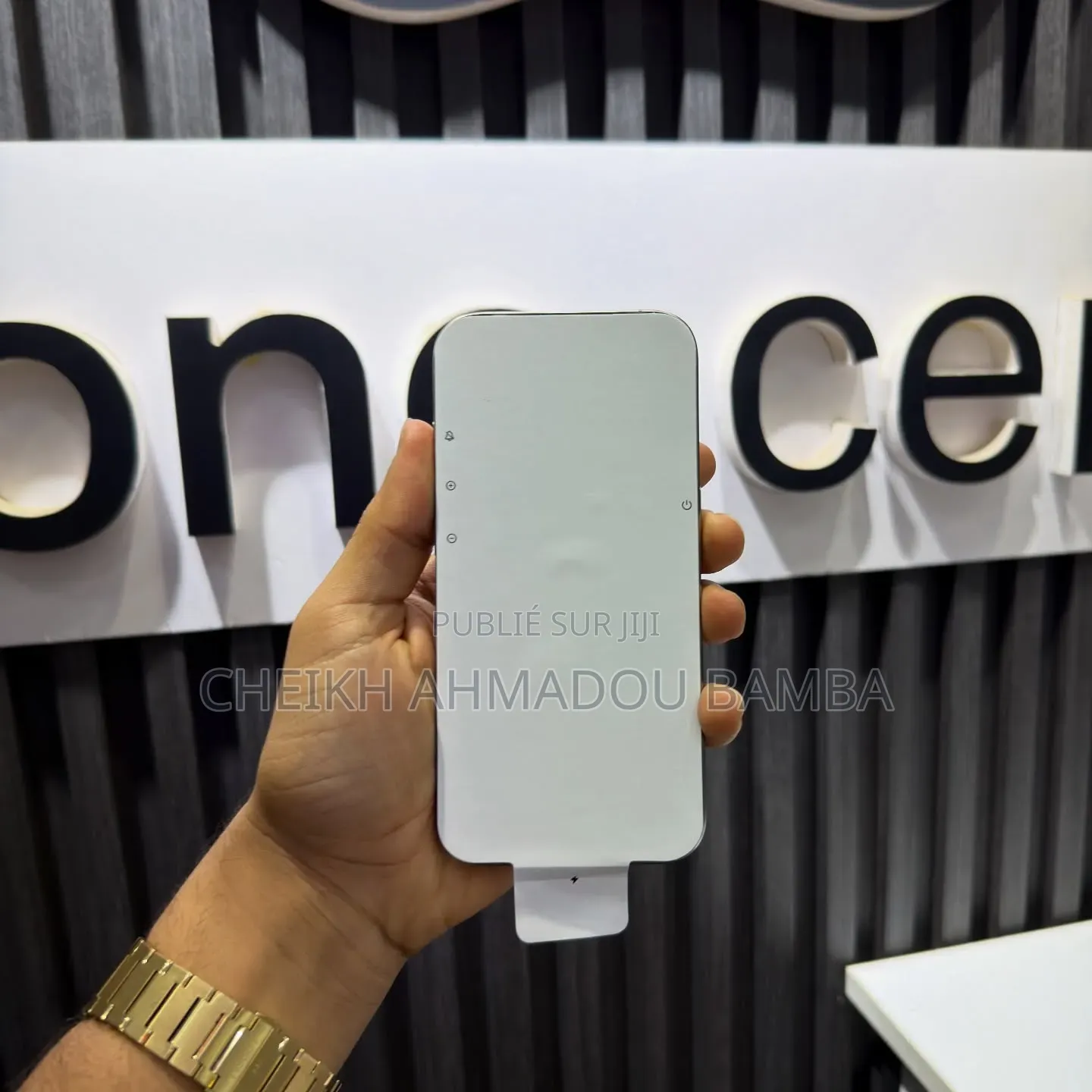 Nouveau Apple iPhone 15 Pro 128 GB Graphite