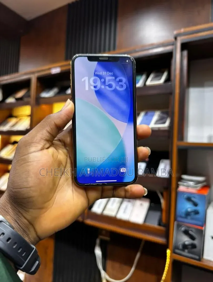 Nouveau Apple iPhone 11 Pro 64 GB Doré