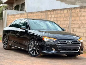Audi A4 2024 Noir