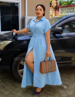 Robe Longue Bouton Avec Ceinture Disponible