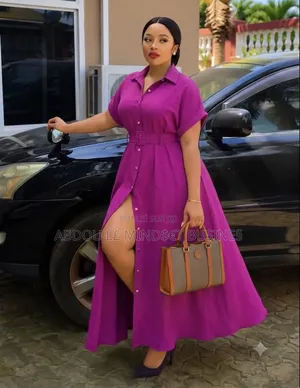 Robe Longue Bouton Avec Ceinture Disponible