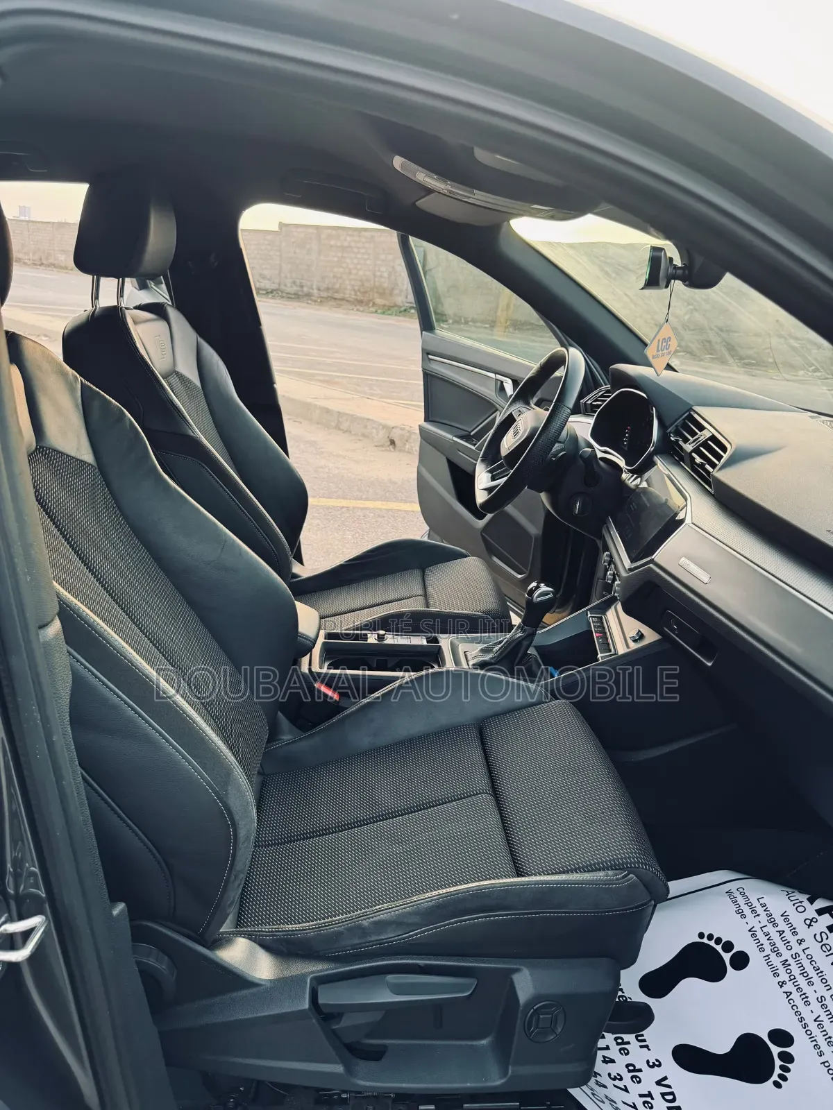 Audi Q3 2023 Gris