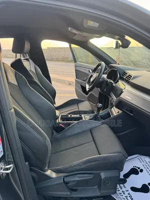 Audi Q3 2023 Gris
