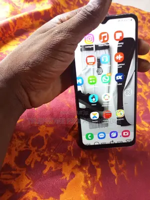 Samsung Galaxy A12 64 GB Noir