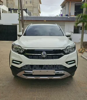 SsangYong Rexton 2020 Blanc