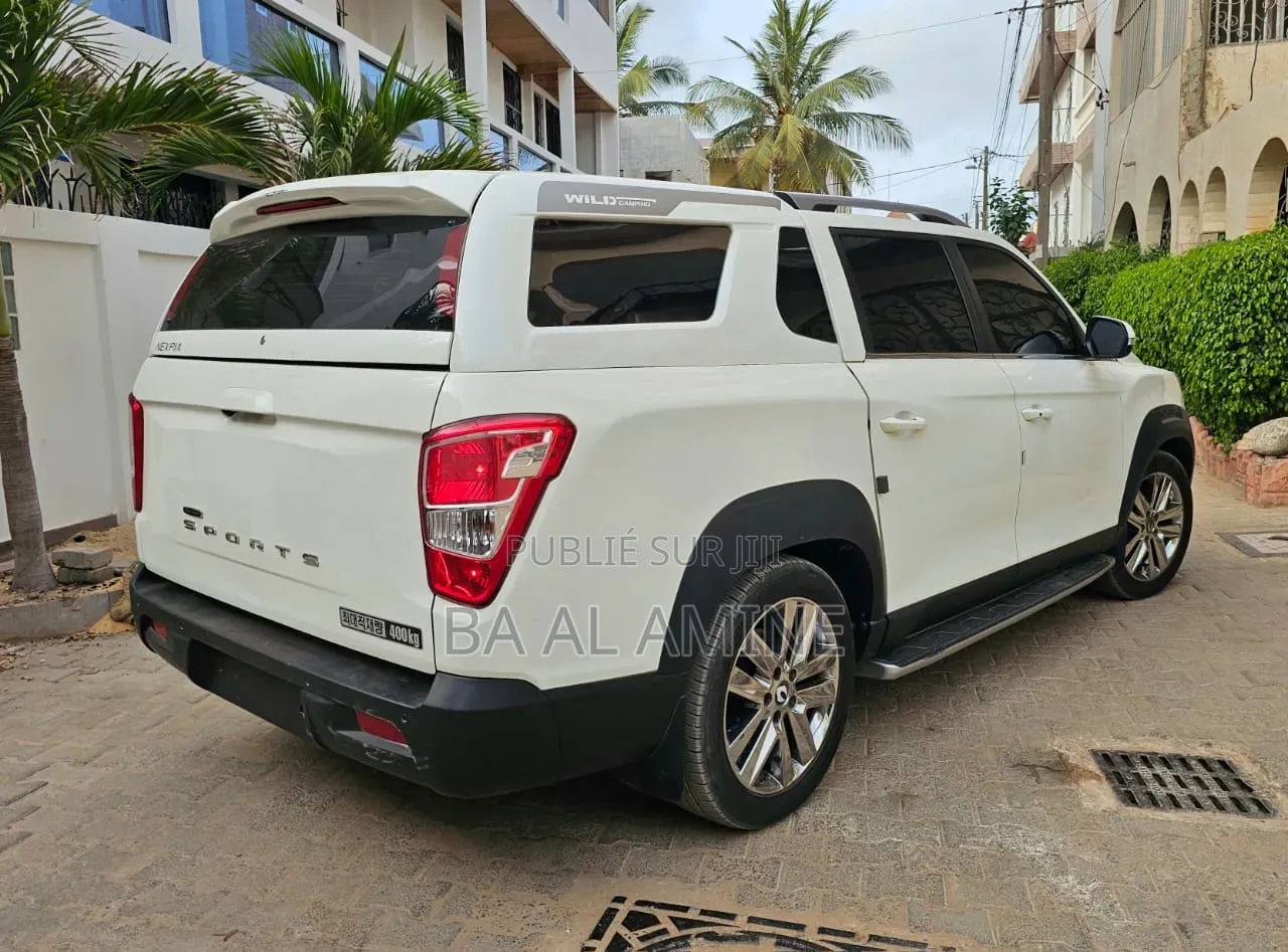 SsangYong Rexton 2020 Blanc