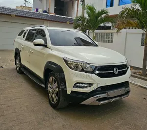 SsangYong Rexton 2020 Blanc