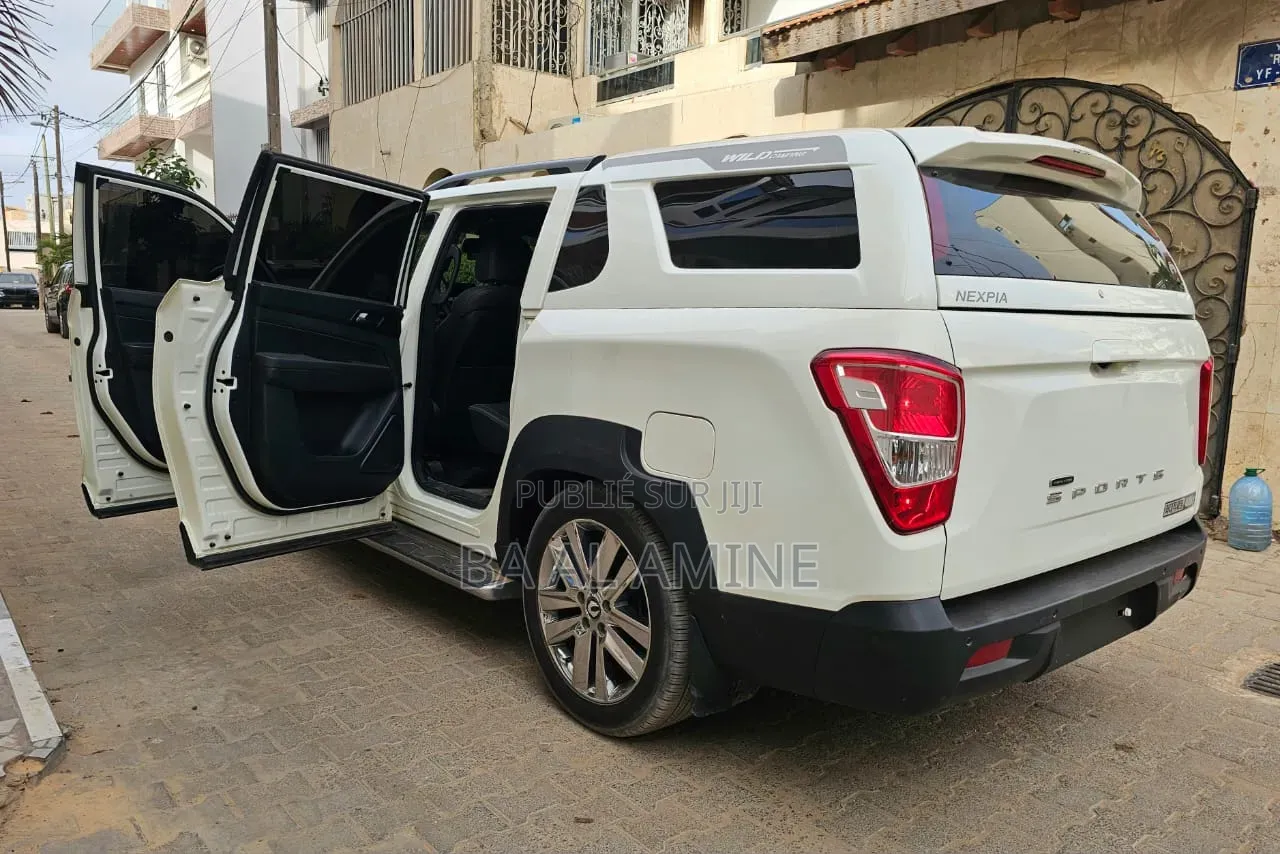 SsangYong Rexton 2020 Blanc