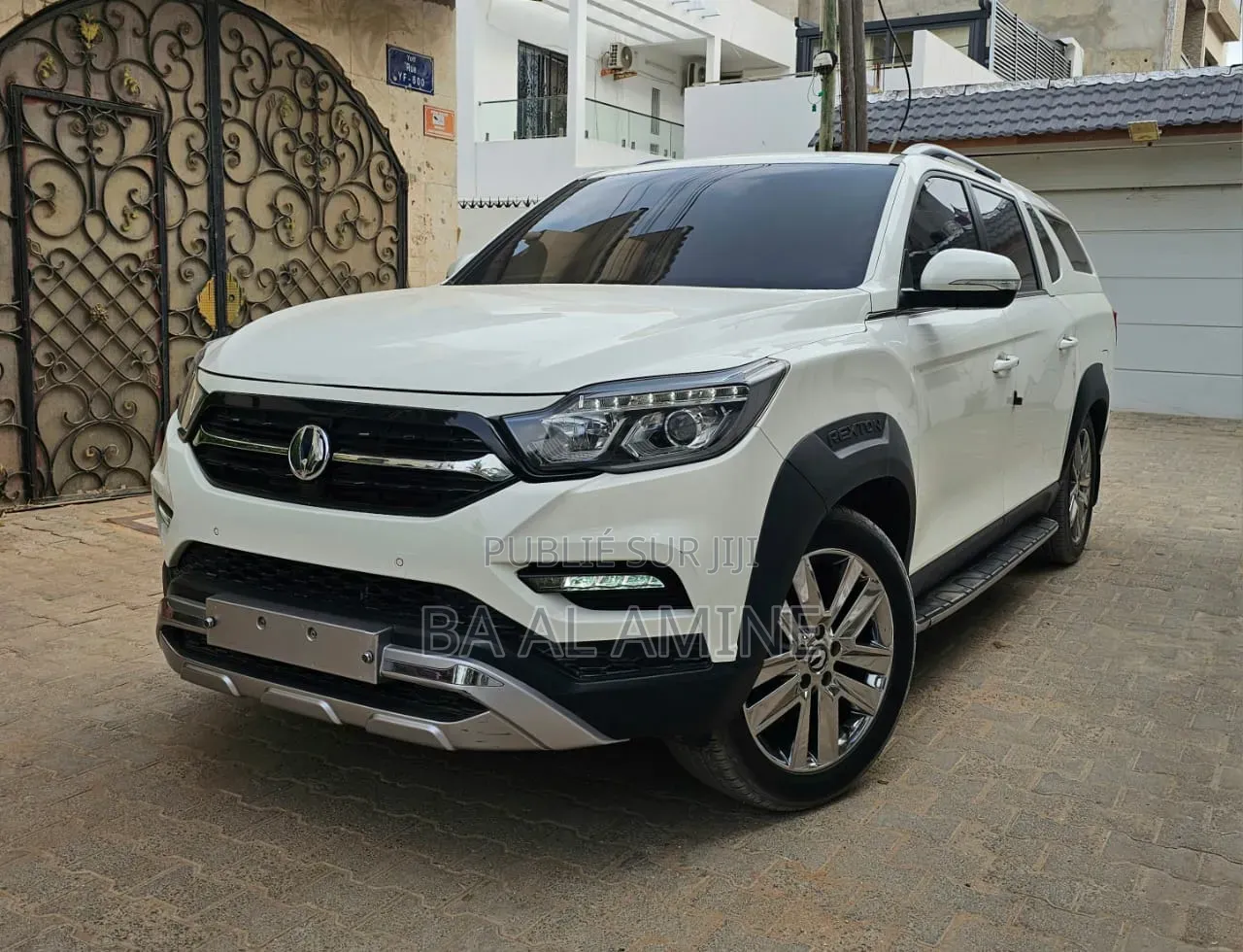 SsangYong Rexton 2020 Blanc