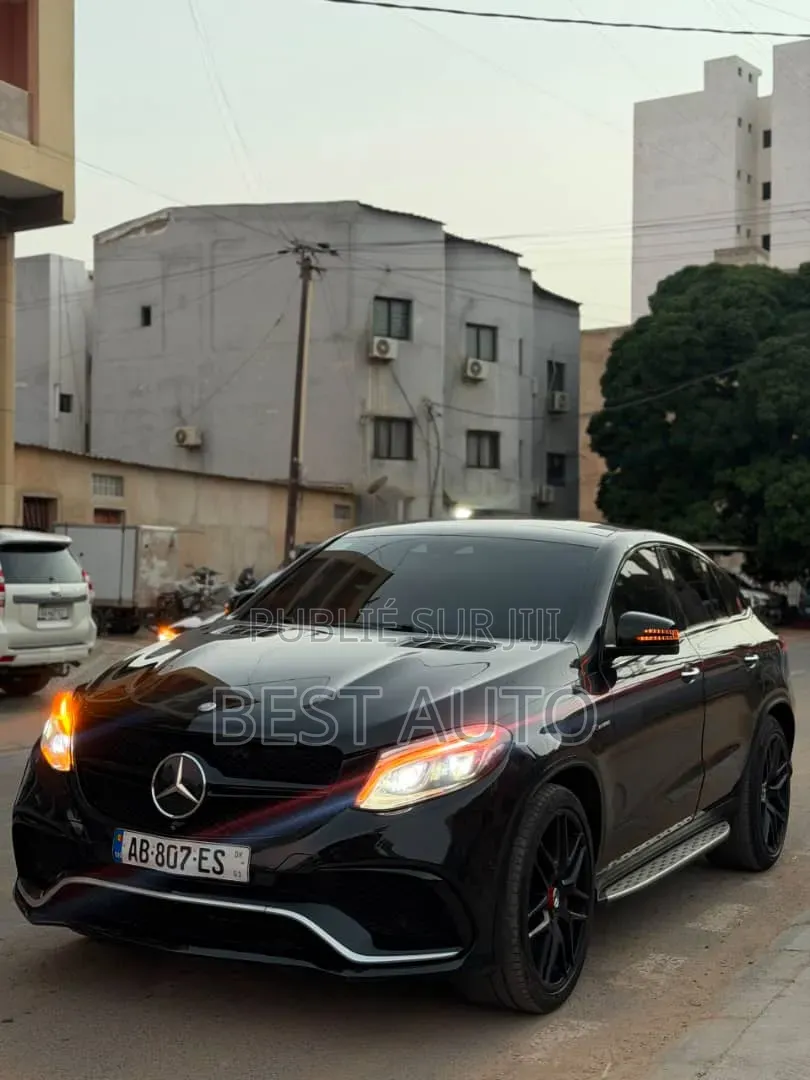 Mercedes-Benz C63 2017 Noir