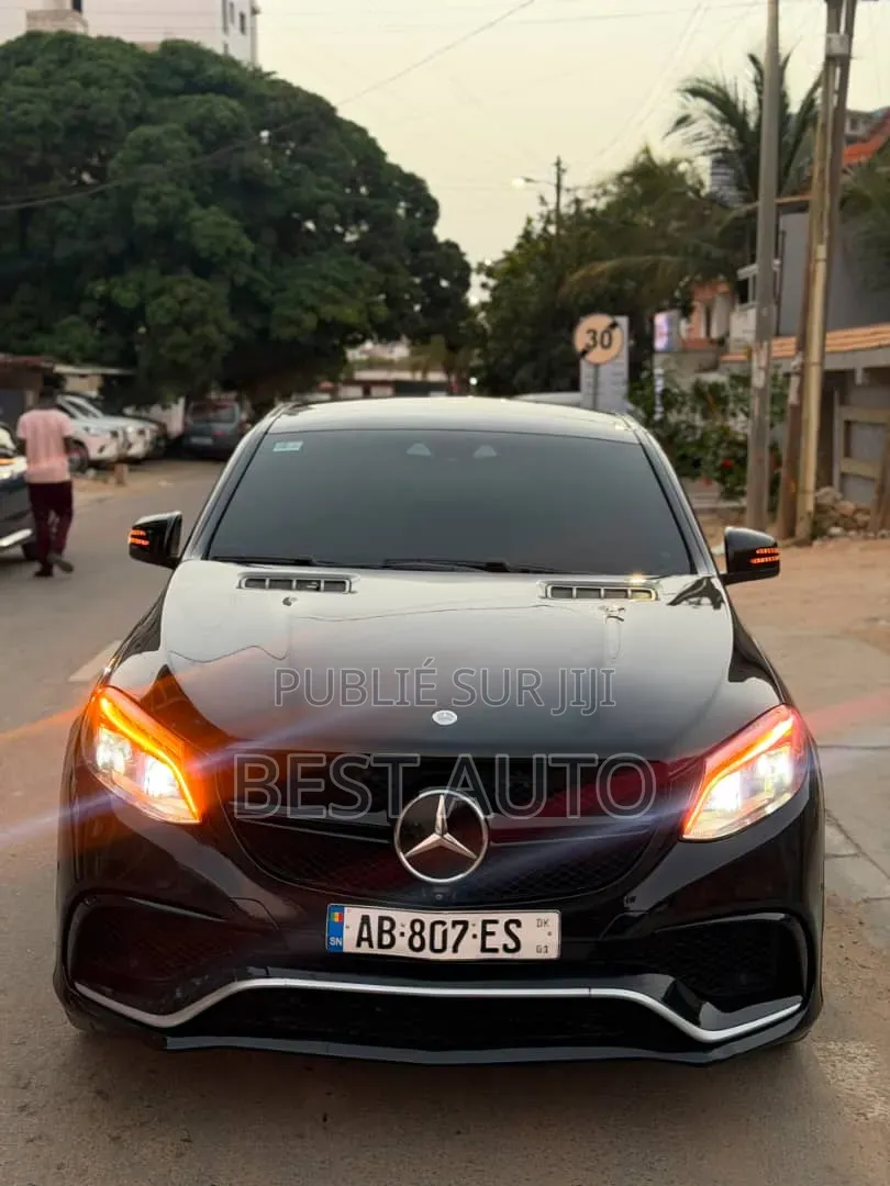 Mercedes-Benz C63 2017 Noir