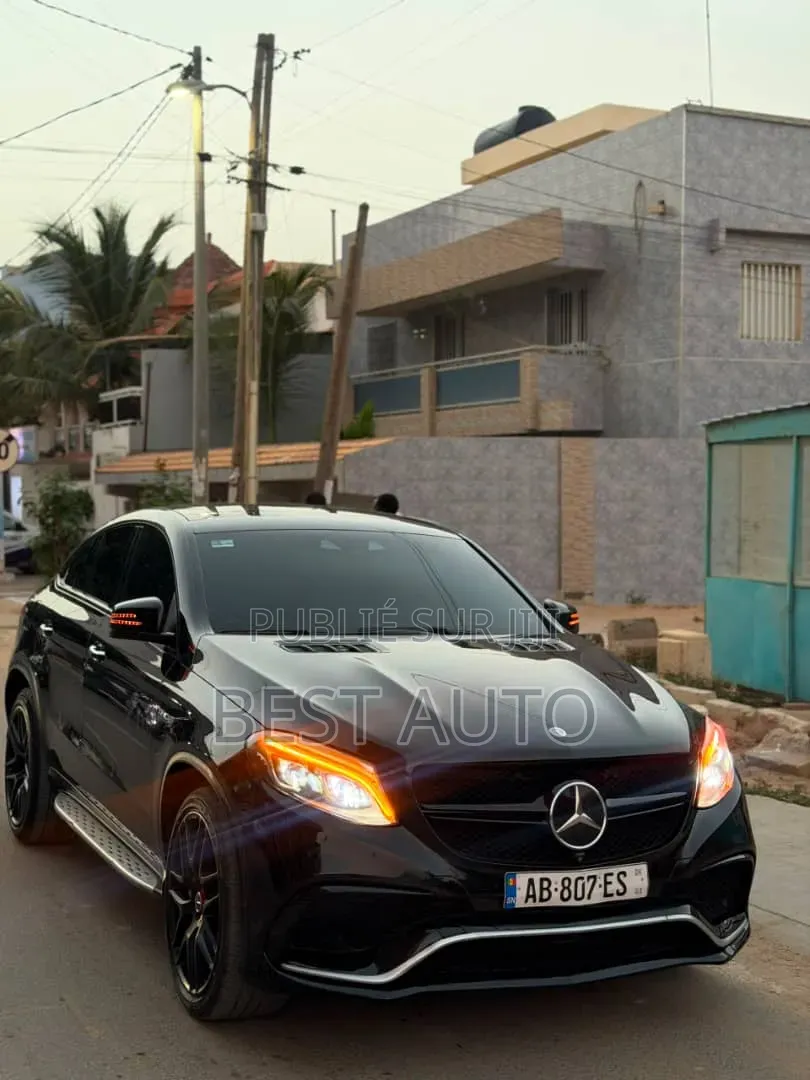 Mercedes-Benz C63 2017 Noir