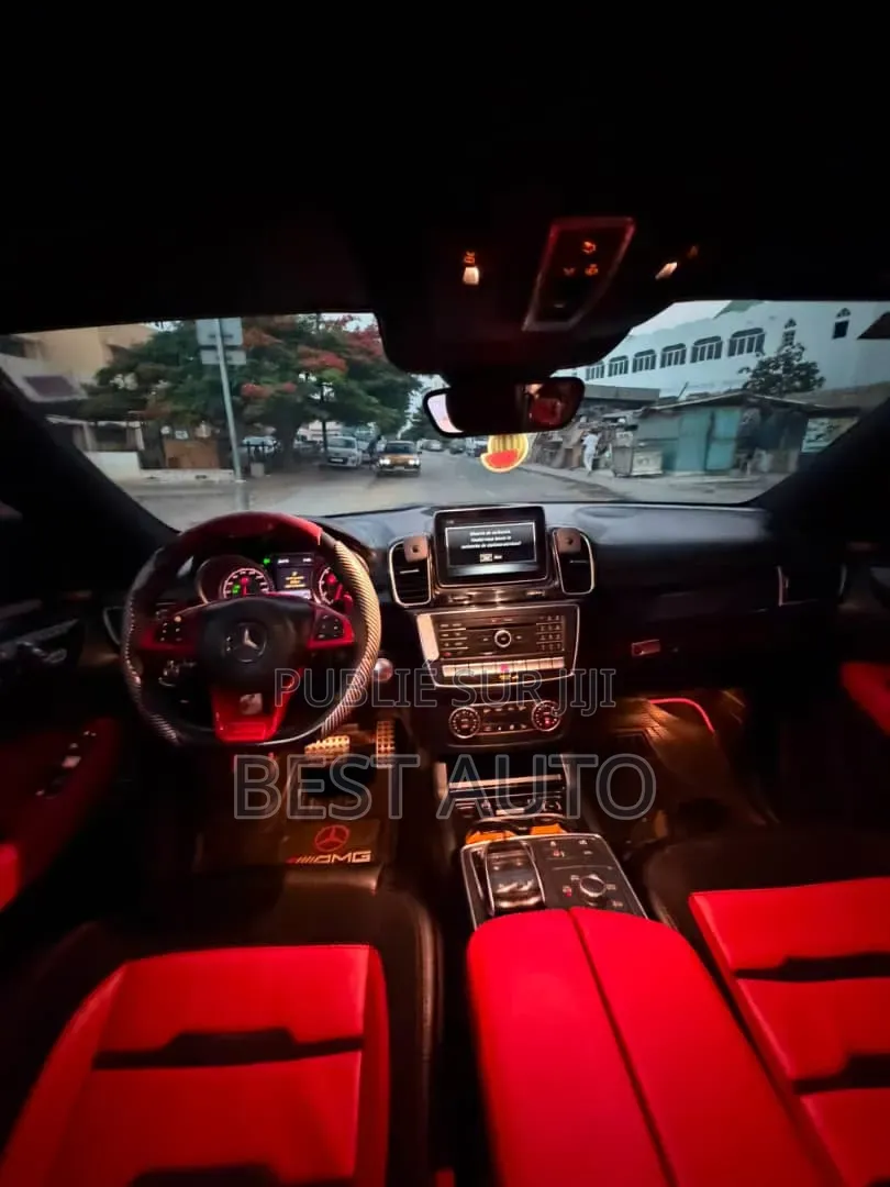 Mercedes-Benz C63 2017 Noir
